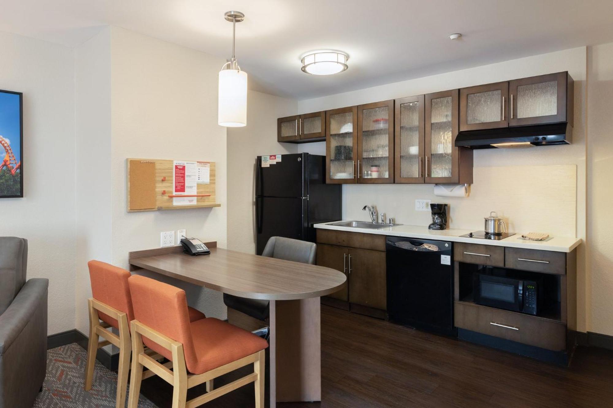 Candlewood Suites Anaheim - Resort Area By Ihg Exteriör bild