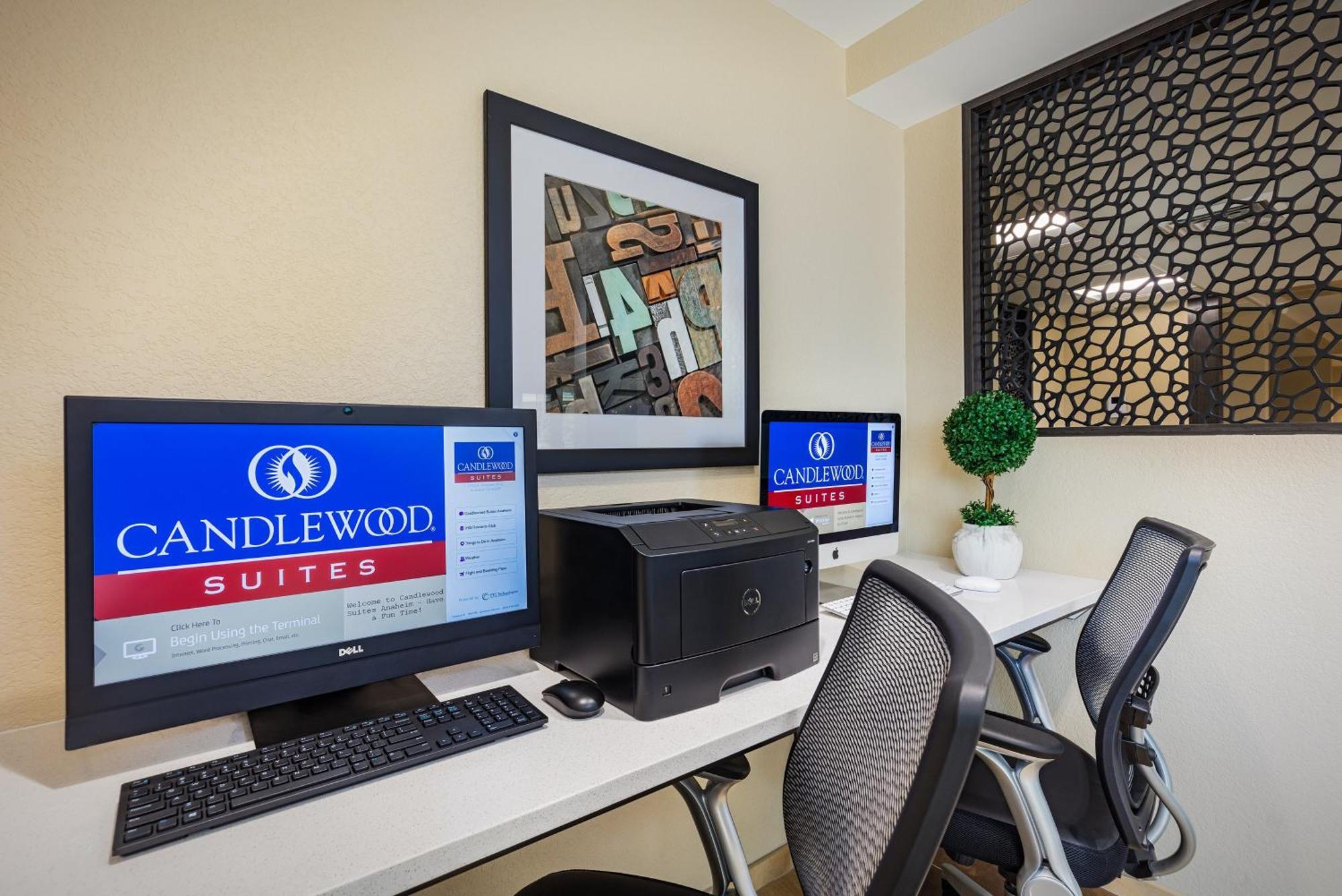 Candlewood Suites Anaheim - Resort Area By Ihg Exteriör bild